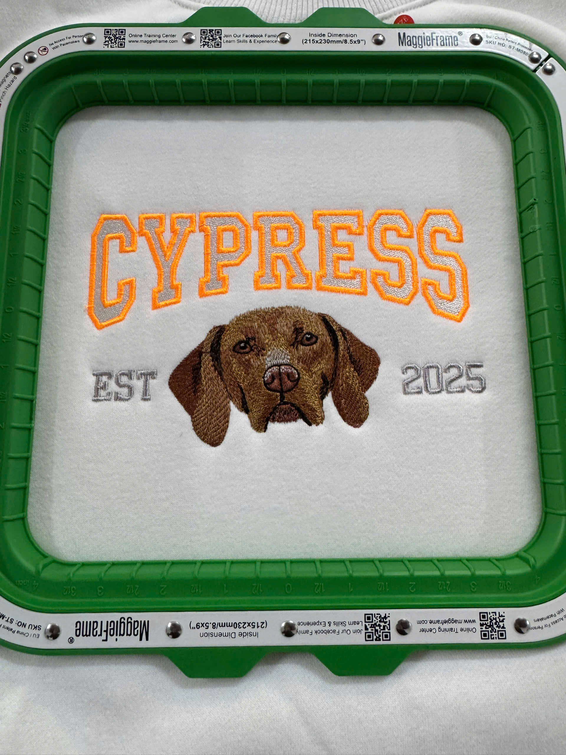 Custom Pet Face Sweatshirt – The Perfect Gift for Pet Lovers ❤️